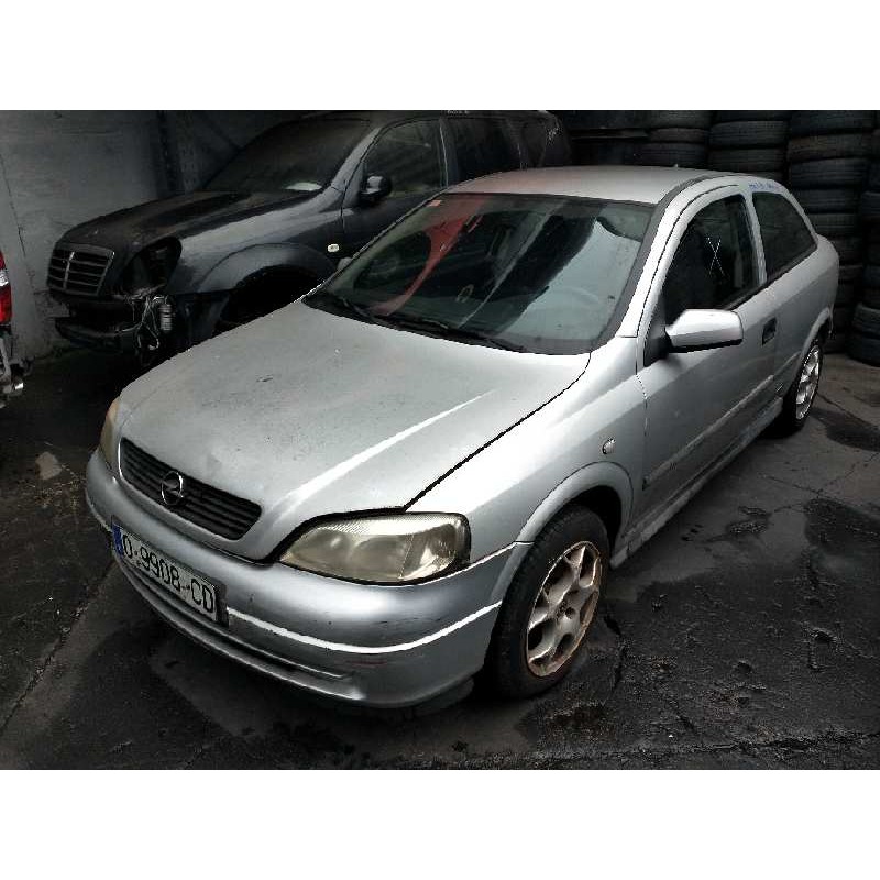 opel astra g berlina del año 1999