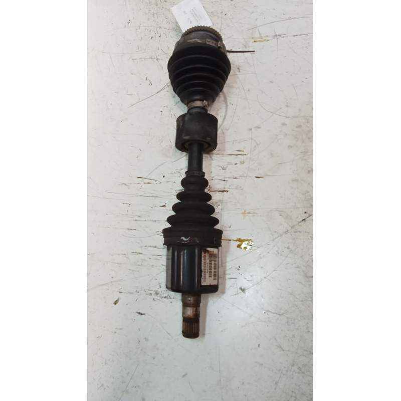 Recambio de transmision delantera izquierda para volvo xc70 2.4 diesel cat referencia OEM IAM 8689219  