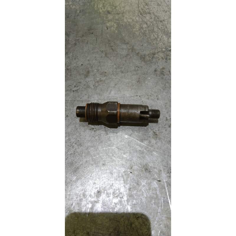 Recambio de inyector para renault kangoo (f/kc0) 1.9 diesel referencia OEM IAM LCR6735406H 19D 2003
