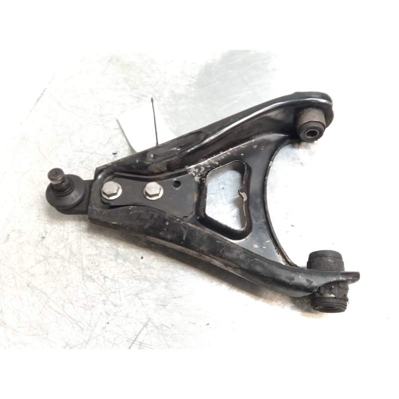 Recambio de brazo suspension inferior delantero derecho para renault rapid/express (f40) 1.9 diesel referencia OEM IAM   