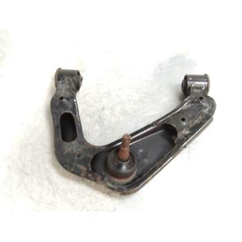 BRAZO SUSPENSION SUPERIOR DELANTERO DERECHO 