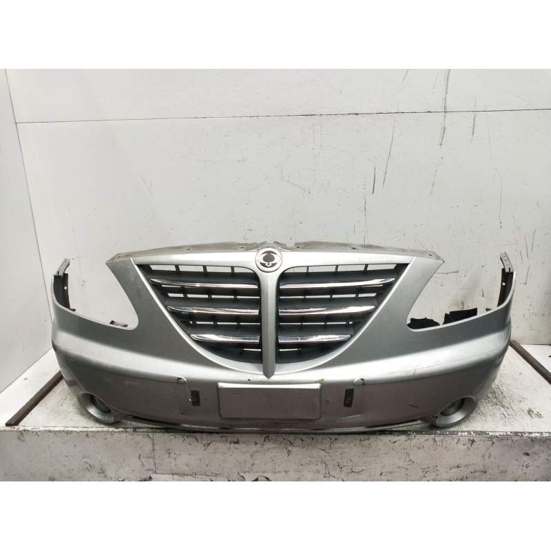 Recambio de paragolpes delantero para ssangyong rodius i 2.7 xdi referencia OEM IAM   2005