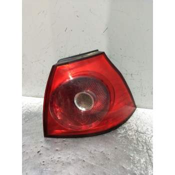 PILOTO TRASERO DERECHO 1K6945096AC 89031823 V/2003