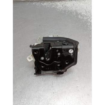 MOTOR CIERRE CENTRALIZADO TRASERO DERECHO 8X0839016E 5P 