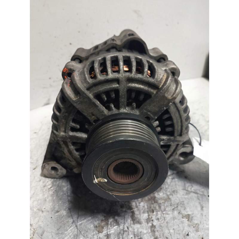 Recambio de alternador para hyundai trajet (fo) 2.0 crdi gls referencia OEM IAM 3720027012  