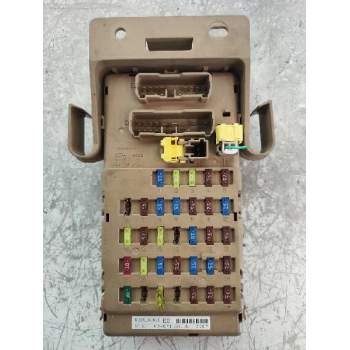 CAJA RELES / FUSIBLES 82201AJ000 E2 