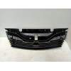 Recambio de rejilla delantera para renault clio iii confort dynamique referencia OEM IAM   2009
