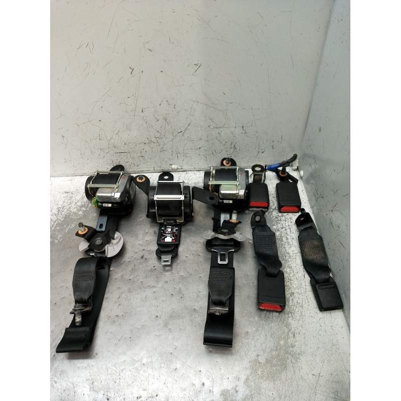 Recambio de juego cinturones trasero para hyundai tucson (tl, tle) 1.6 gdi referencia OEM IAM  5P 2015
