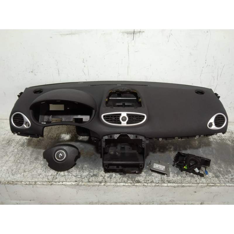 Recambio de kit airbag para renault clio iii confort dynamique referencia OEM IAM 0285001958 8200645158 2005