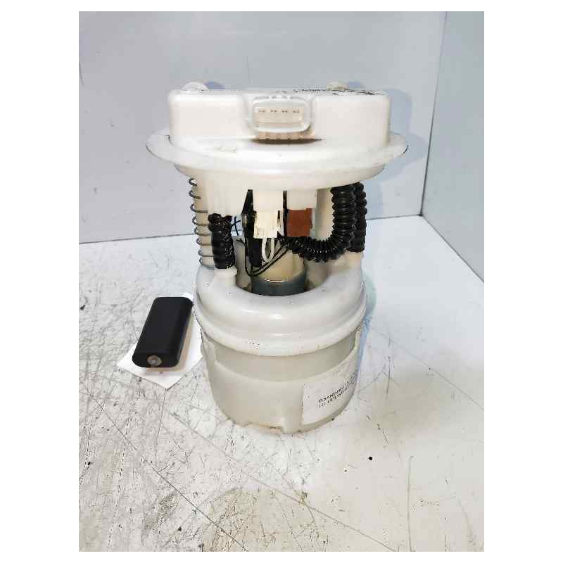 Recambio de bomba combustible para dacia sandero 1.2 16v cat referencia OEM IAM 0172022377 0974652990001 2008