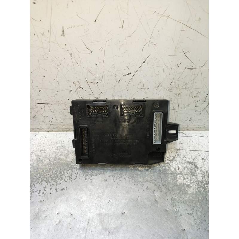 Recambio de modulo electronico para renault captur dynamique referencia OEM IAM 284B13555R 26156150 2013