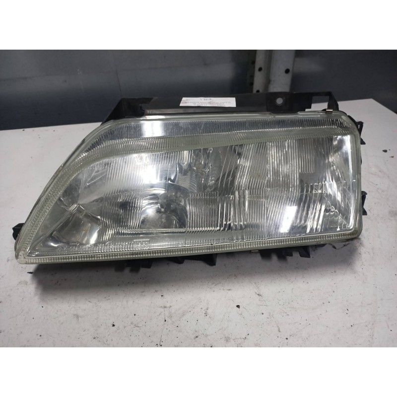 Recambio de faro izquierdo para citroen xantia berlina 2.0 hdi referencia OEM IAM 9626864880  