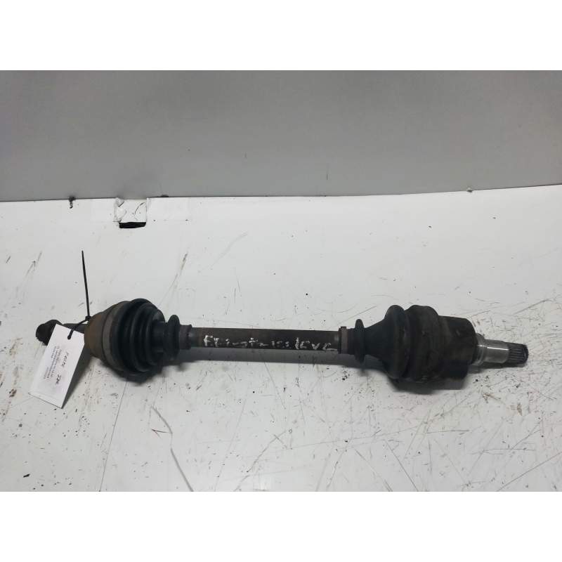 Recambio de transmision delantera izquierda para ford fiesta (cbk) fun referencia OEM IAM  13G 2005