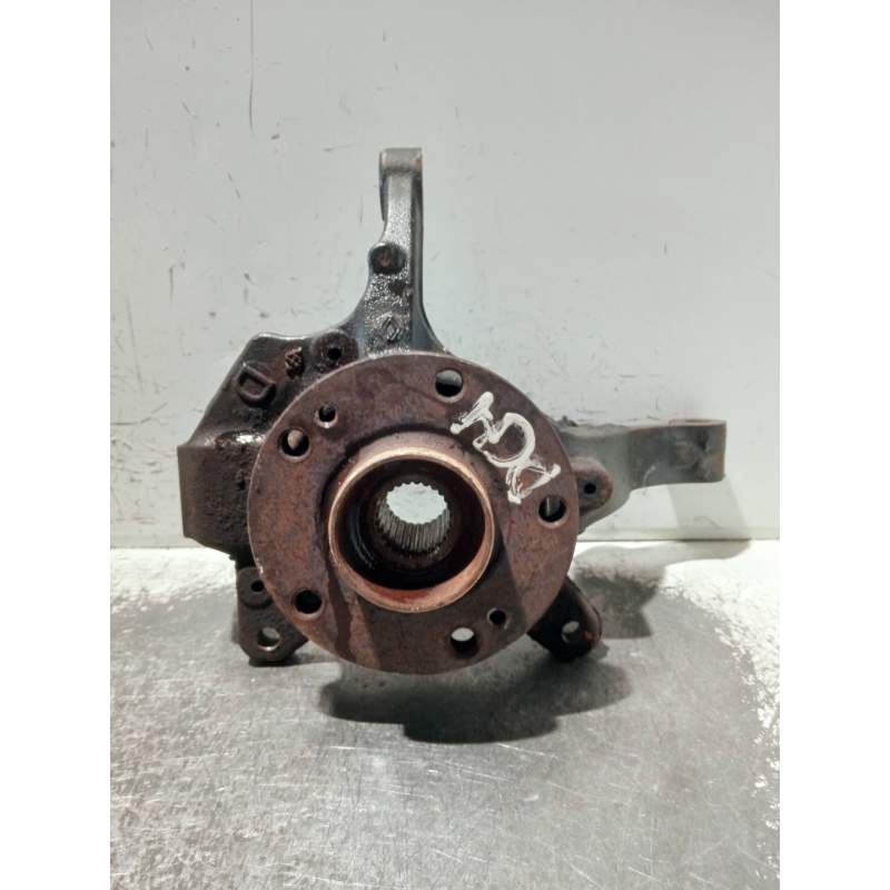 Recambio de mangueta delantera derecha para renault laguna ii (bg0) referencia OEM IAM  20DCI 2005