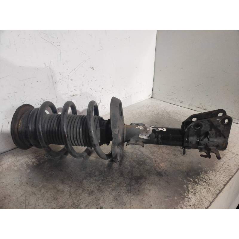 Recambio de amortiguador delantero izquierdo para renault master kombi l1h1 3,0t referencia OEM IAM   
