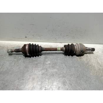 TRANSMISION DELANTERA IZQUIERDA 16G 2003