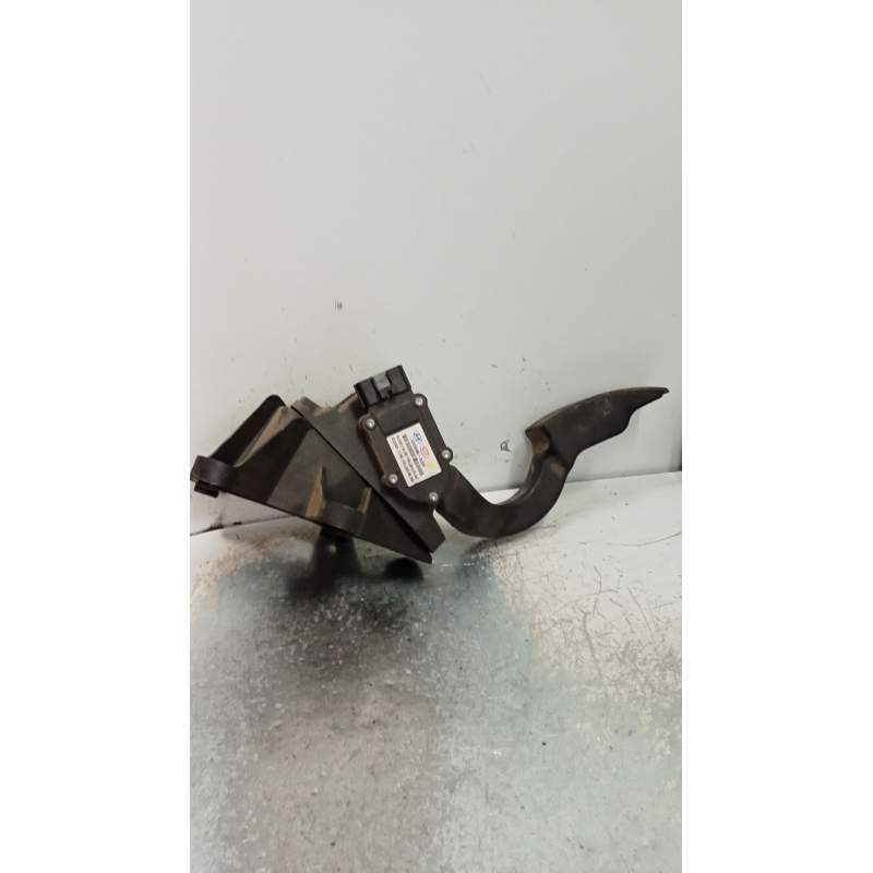 Recambio de potenciometro pedal para hyundai sonata (nf) 2.0 crdi cat referencia OEM IAM CCX0068A3L000  