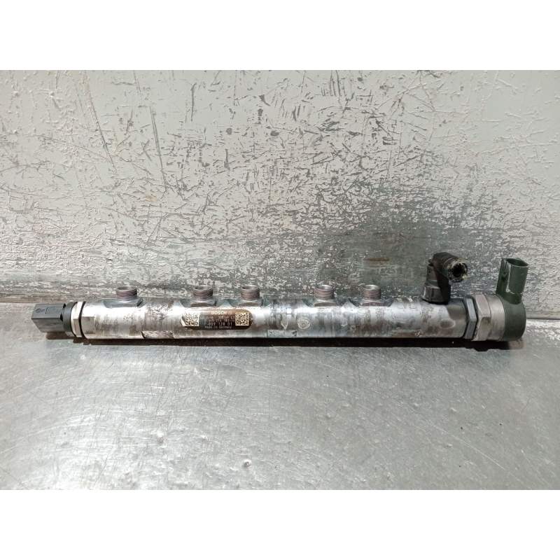 Recambio de rampa inyectora para bmw 3 touring (e91) 320 d referencia OEM IAM 780912801 0445214183 