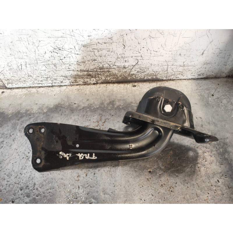 Recambio de brazo suspension superior trasero derecho para skoda yeti active referencia OEM IAM 1K0505226H  