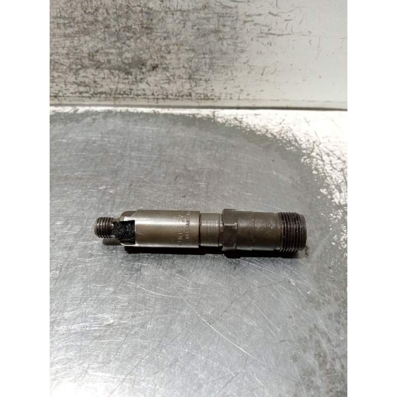 Recambio de inyector para mercedes-benz clase c (w202) berlina referencia OEM IAM 0000100651 KCE27S3 BOSCH