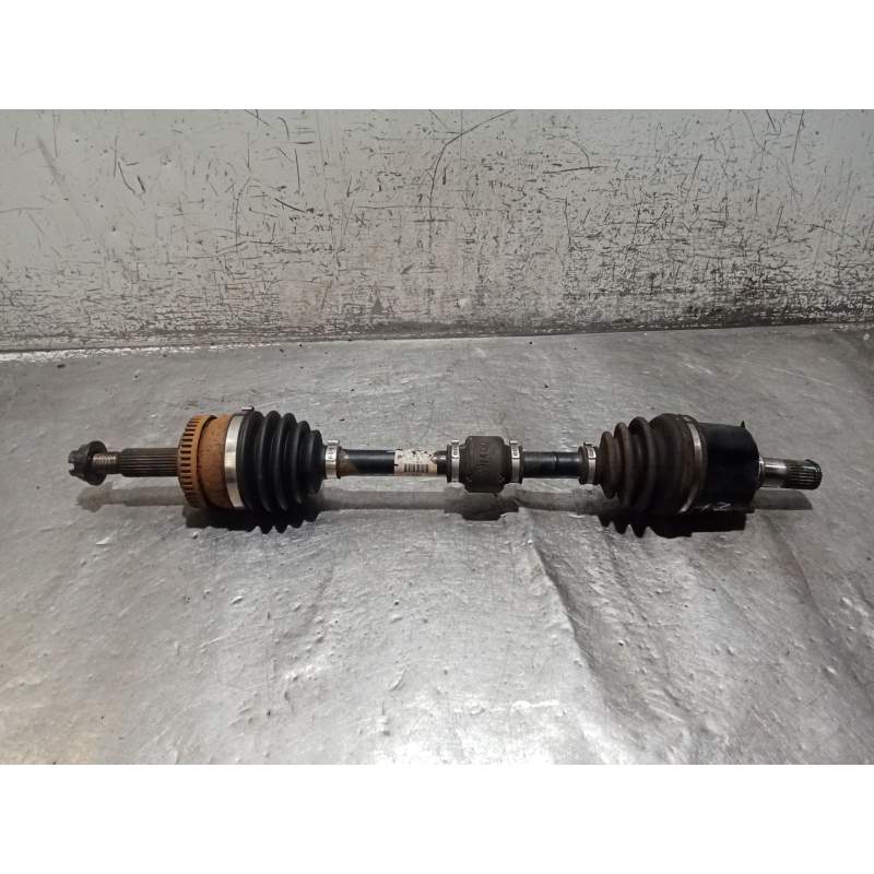 Recambio de transmision delantera izquierda para hyundai i40 i (vf) 1.7 crdi referencia OEM IAM V04 17CRDI 2012