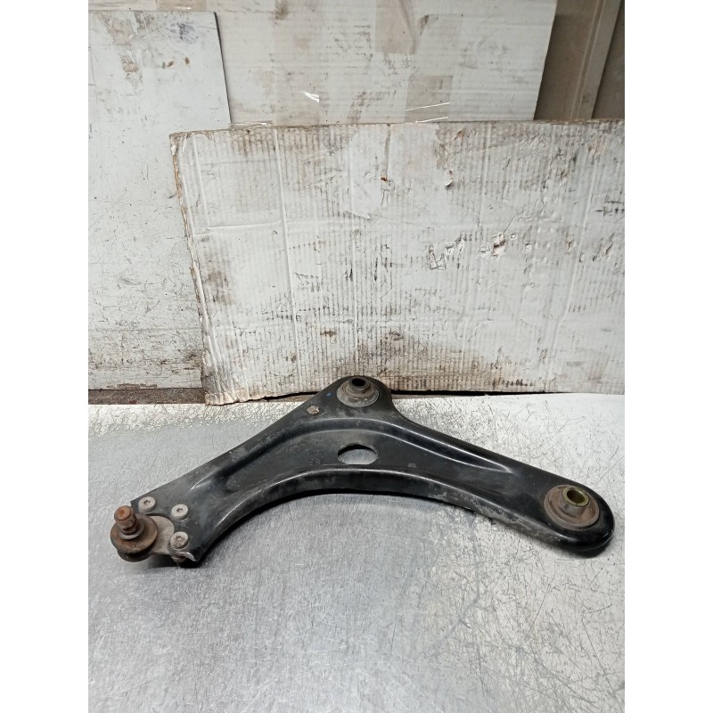 Recambio de brazo suspension inferior delantero izquierdo para citroen c3 exclusive referencia OEM IAM   