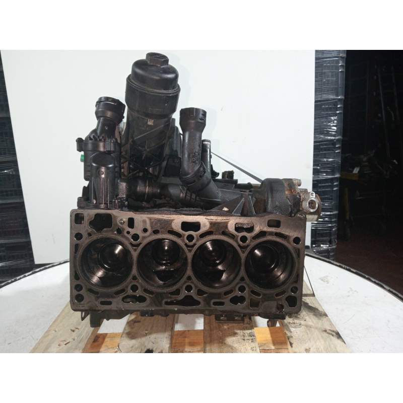 Recambio de despiece motor para audi a4 avant (8w5) advanced edition referencia OEM IAM DEU  