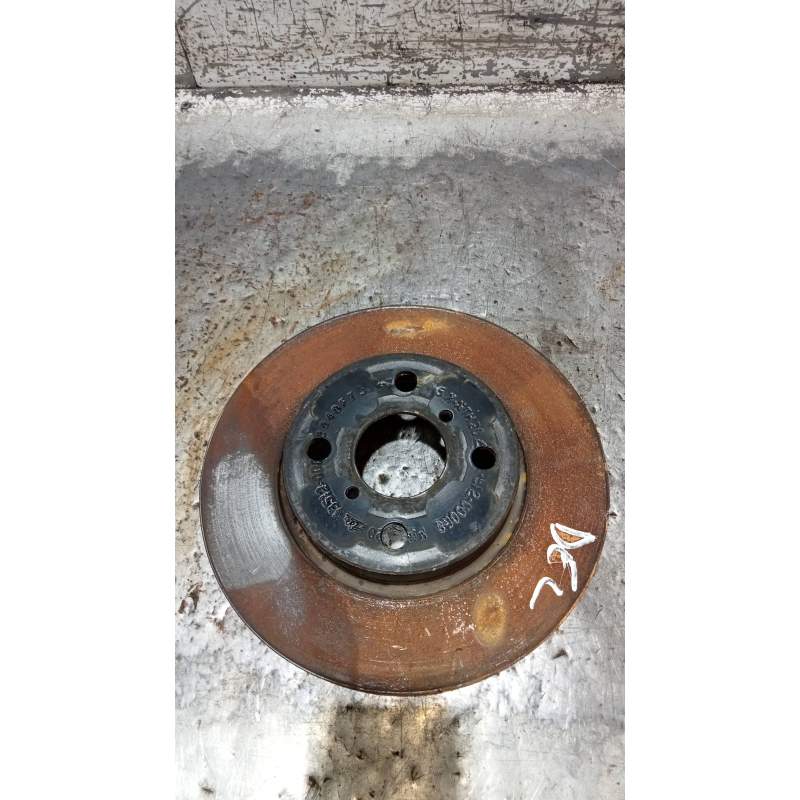 Recambio de disco freno delantero para toyota yaris 1.3 16v cat referencia OEM IAM   