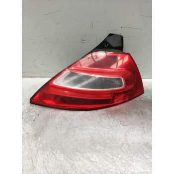 PILOTO TRASERO DERECHO 8200413216 89038182 5P 2006