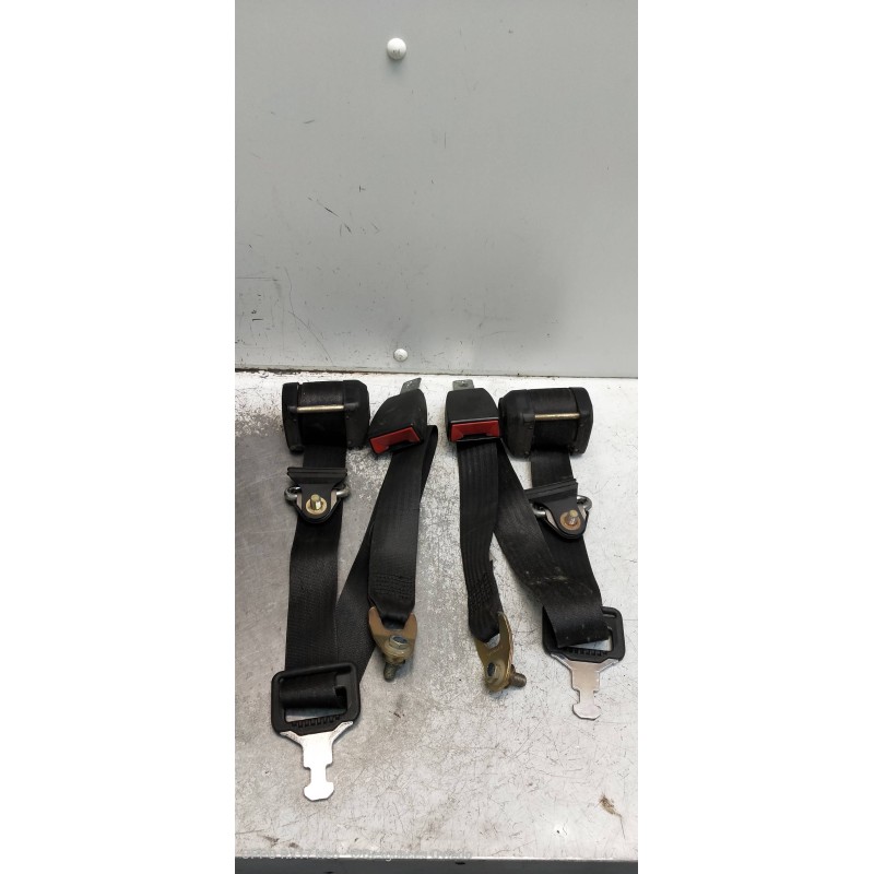 Recambio de juego cinturones delantero para mercedes clase e (w123) berlina+coupe d 300 referencia OEM IAM   