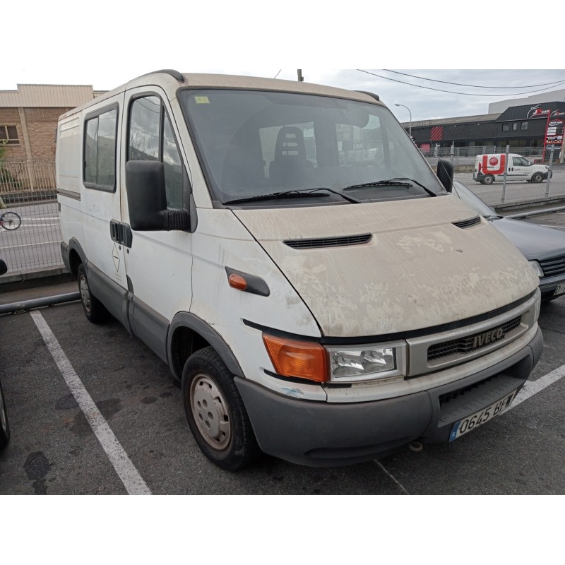 iveco daily caja cerrada (1999 =>) del año 2001