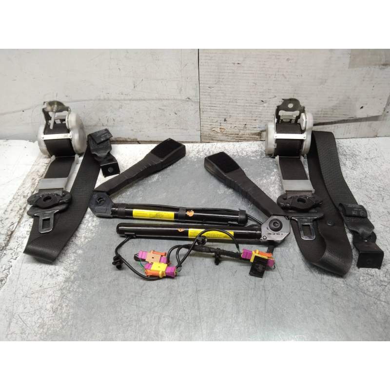 Recambio de juego cinturones delantero para opel vectra c berlina club referencia OEM IAM   C/2003
