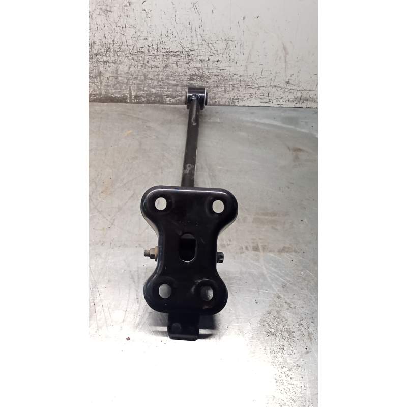 Recambio de brazo suspension inferior trasero derecho para jeep renegade referencia OEM IAM 00521136540 13H 2021