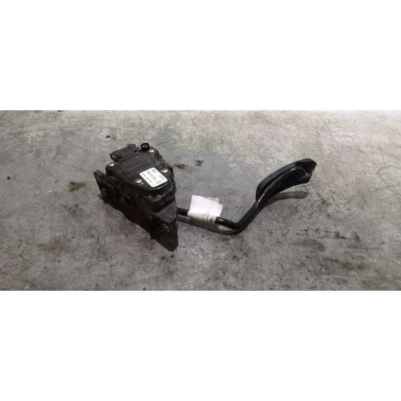 Recambio de potenciometro pedal para nissan primastar (x83) caja cerrada batalla corta 2,76t referencia OEM IAM 7700313060 6PV00