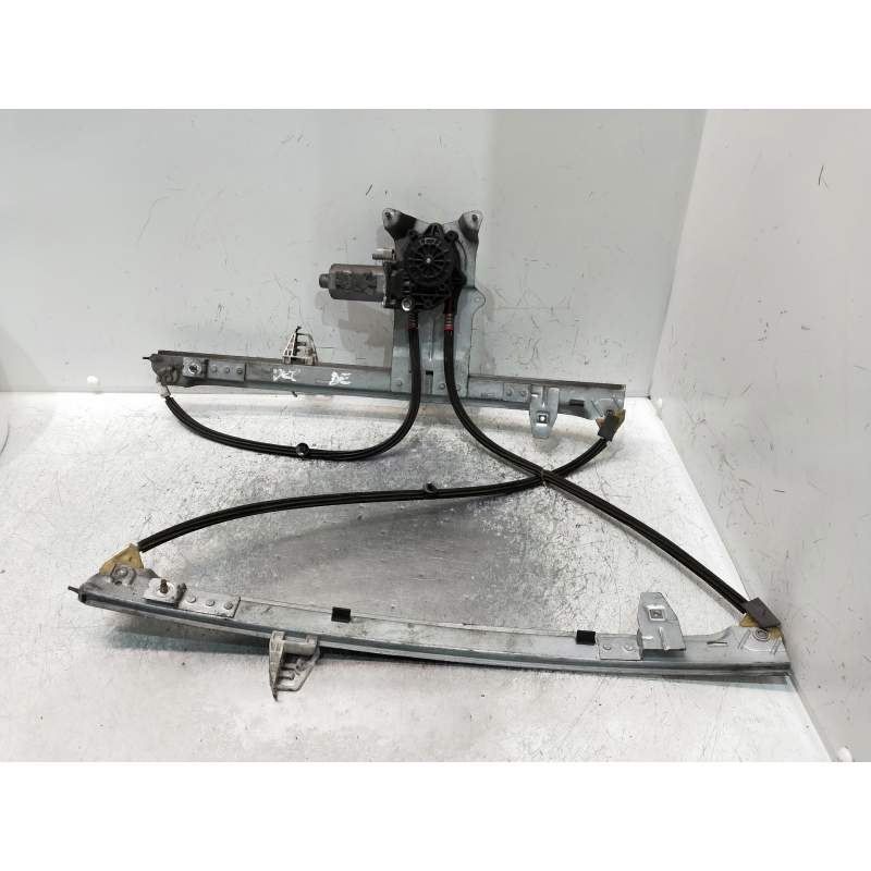 Recambio de elevalunas delantero derecho para citroën xsara picasso referencia OEM IAM 0130821762  5P