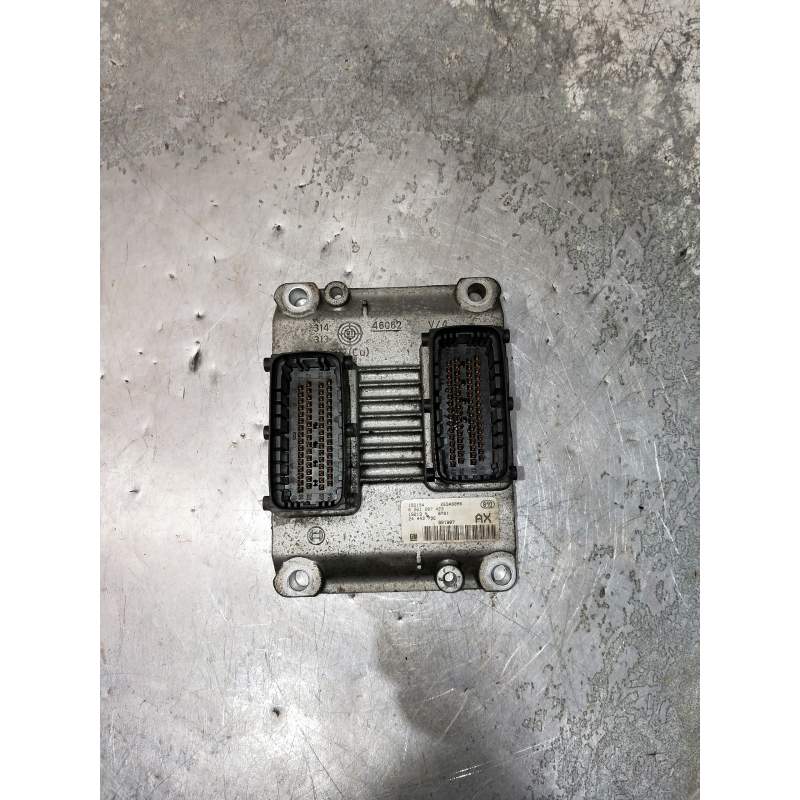 Recambio de centralita motor uce para opel corsa c referencia OEM IAM 0261207423 26SA8096 2001
