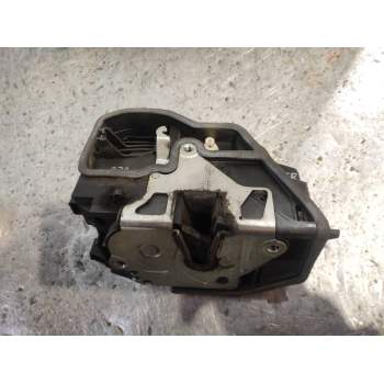 MOTOR CIERRE CENTRALIZADO TRASERO DERECHO 7167070 