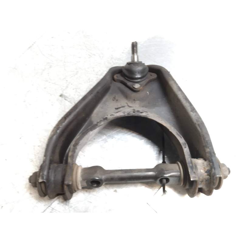 Recambio de brazo suspension inferior delantero izquierdo para nissan vanette (c 220) referencia OEM IAM   