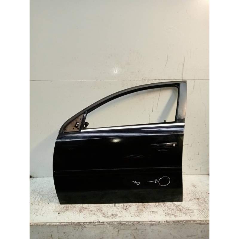 Recambio de puerta delantera izquierda para opel vectra c caravan elegance referencia OEM IAM  5P 2005