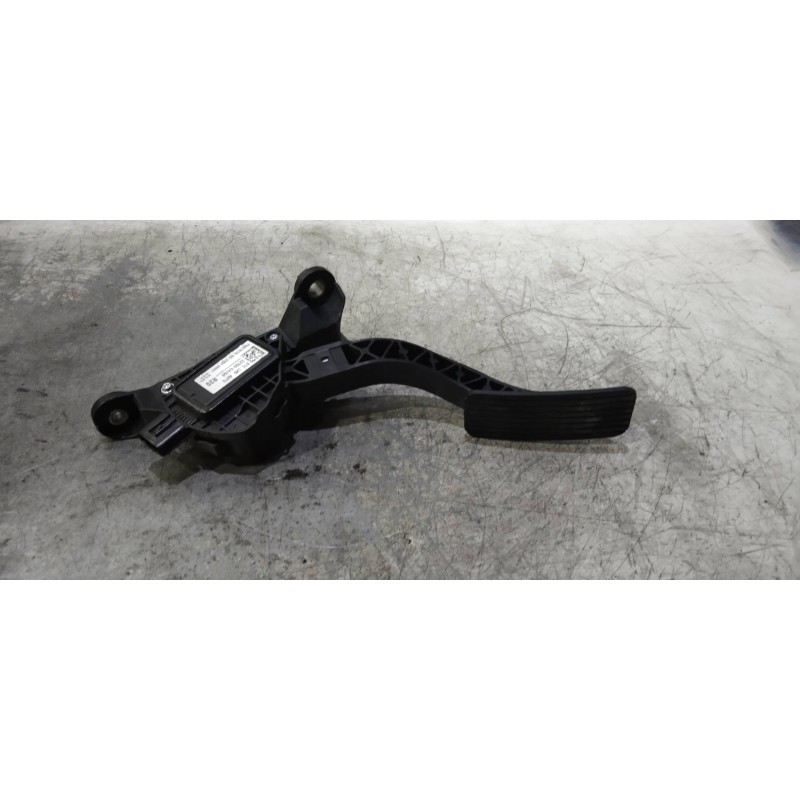 Recambio de potenciometro pedal para hyundai i30 (pd) essence referencia OEM IAM 32700G4200  