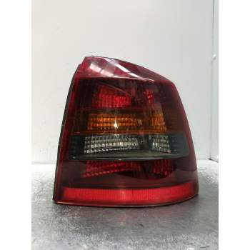 PILOTO TRASERO DERECHO 084421916R 5P G/98