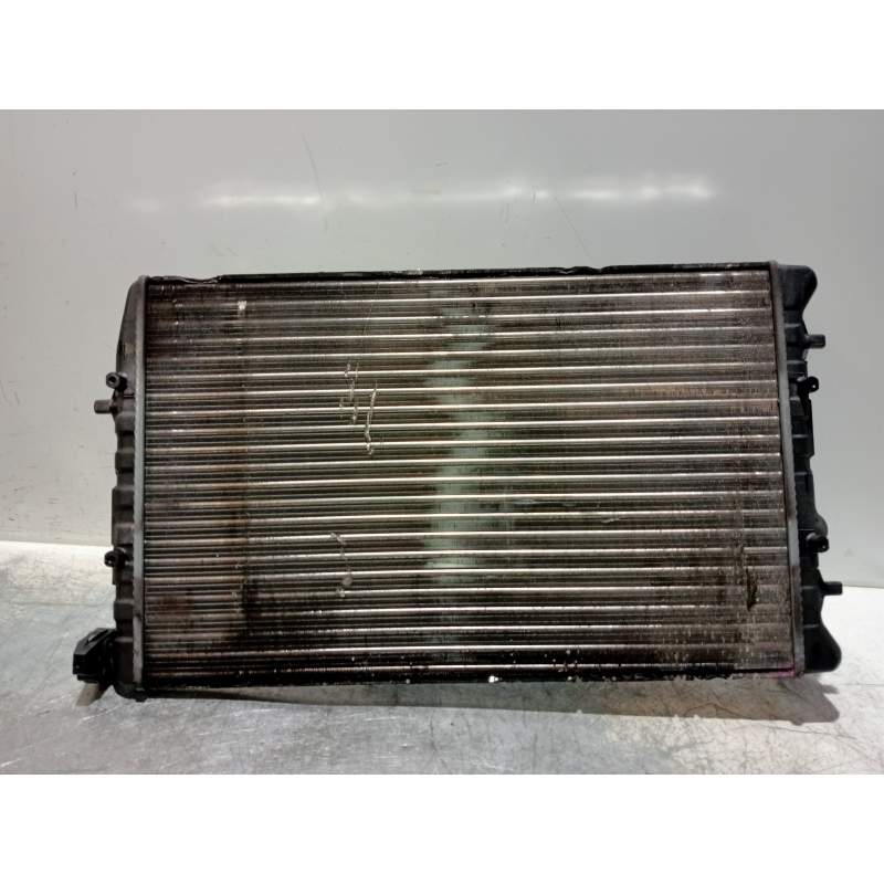 Recambio de radiador agua para volkswagen polo (9n3) advance referencia OEM IAM 880203F 732862 2005