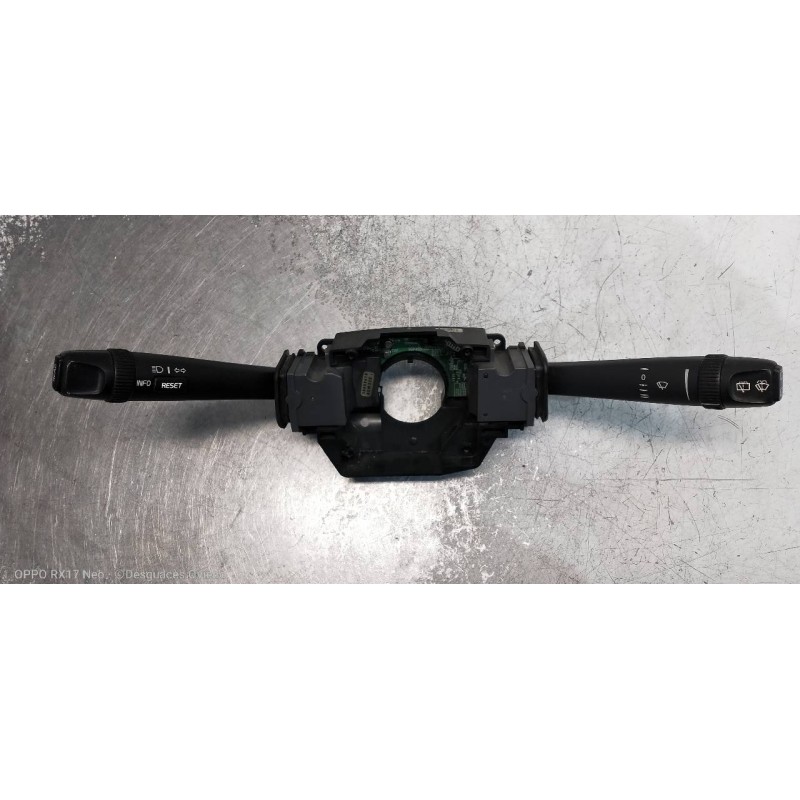 Recambio de mando luces para volvo v70 familiar 2.4 d referencia OEM IAM 30658656  