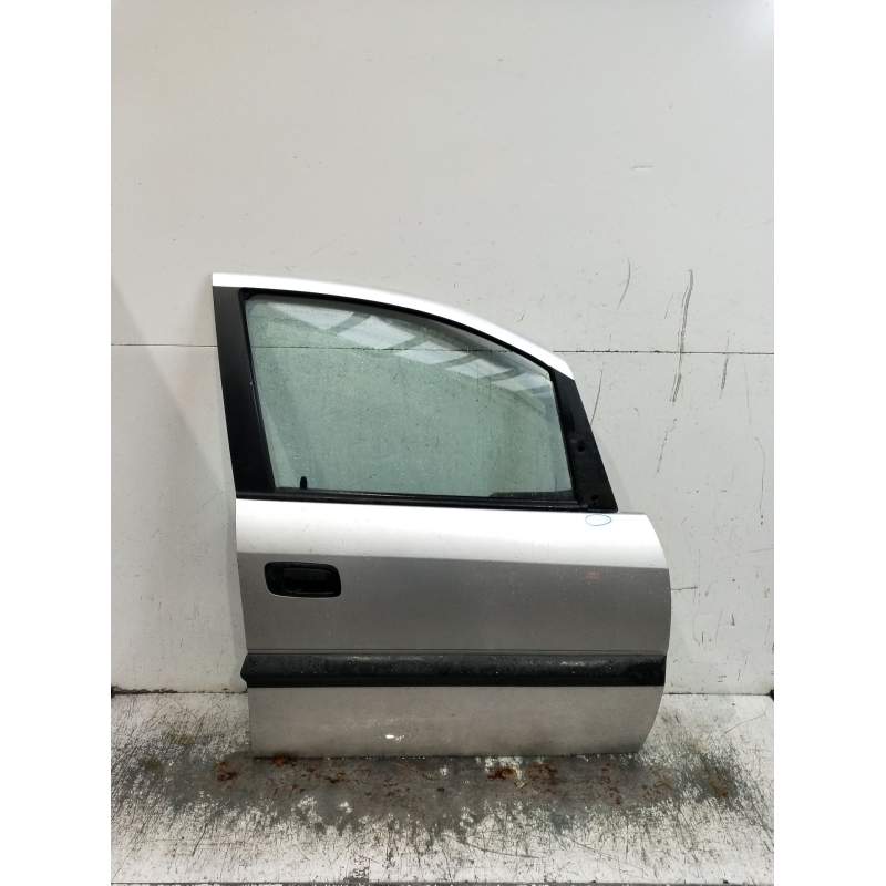 Recambio de puerta delantera derecha para opel zafira a club referencia OEM IAM VER FOTOS 5P A/1999