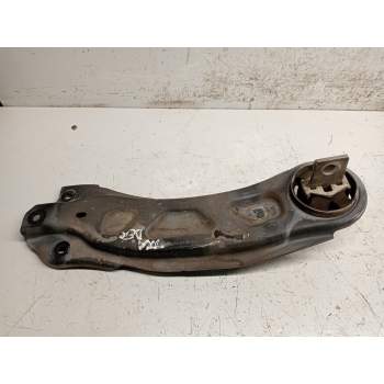 BRAZO SUSPENSION SUPERIOR TRASERO DERECHO A2463500506 