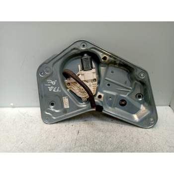 ELEVALUNAS TRASERO DERECHO 5L0839402B 5P