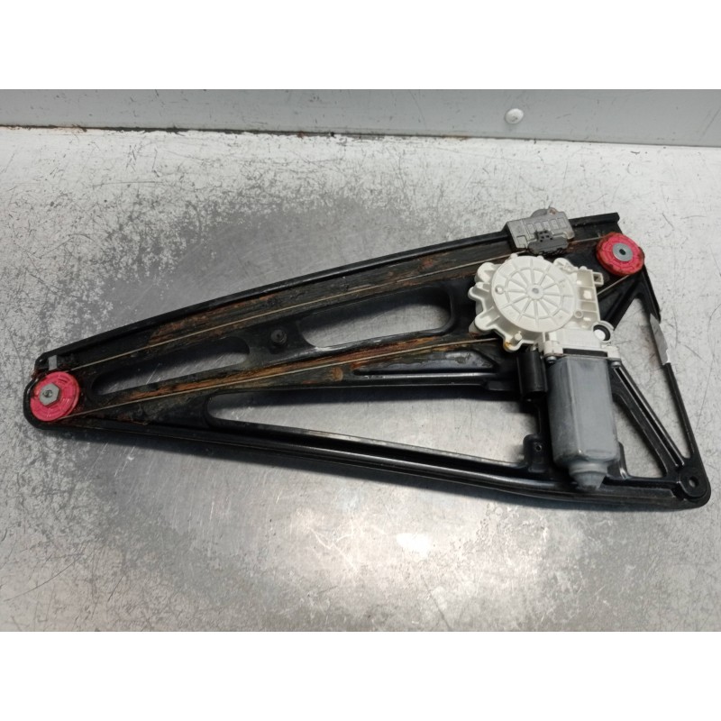 Recambio de elevalunas trasero derecho para bmw serie 7 (e38) 740il automático referencia OEM IAM 8125204  