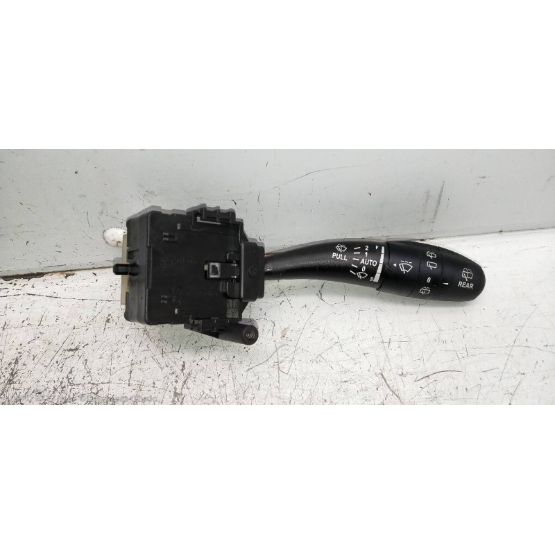 Recambio de mando limpia para kia cee´d 1.6 cat referencia OEM IAM 934201H300  