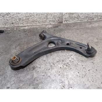 BRAZO SUSPENSION INFERIOR DELANTERO DERECHO 10G 2011