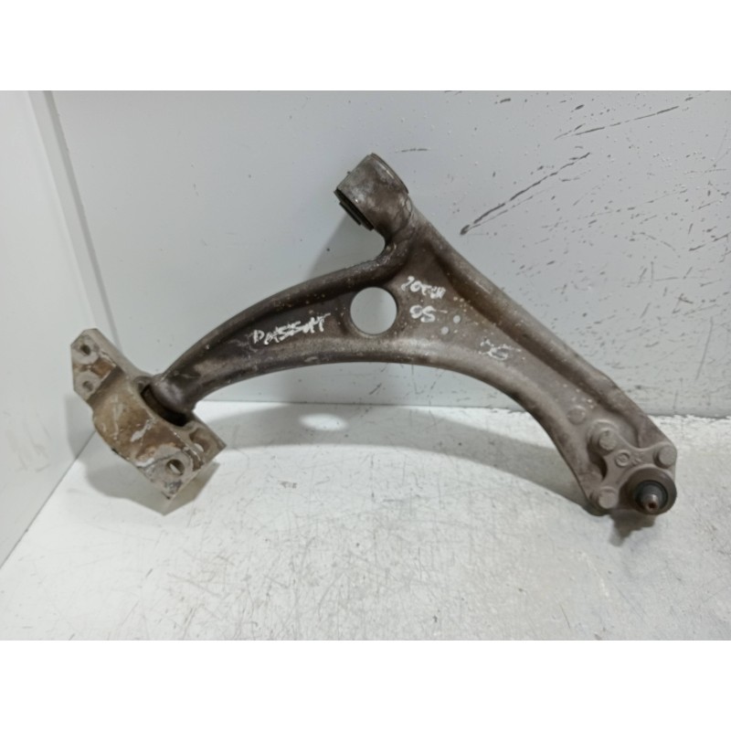 Recambio de brazo suspension inferior delantero derecho para volkswagen passat variant (3c5) advance referencia OEM IAM   